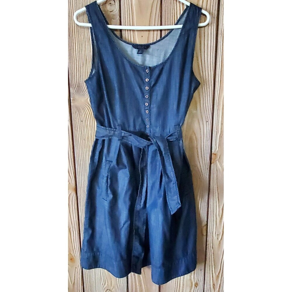 Tommy Hilfiger Dress Women’s 10 Blue Chambray Sleeveless Belted Button Pockets
